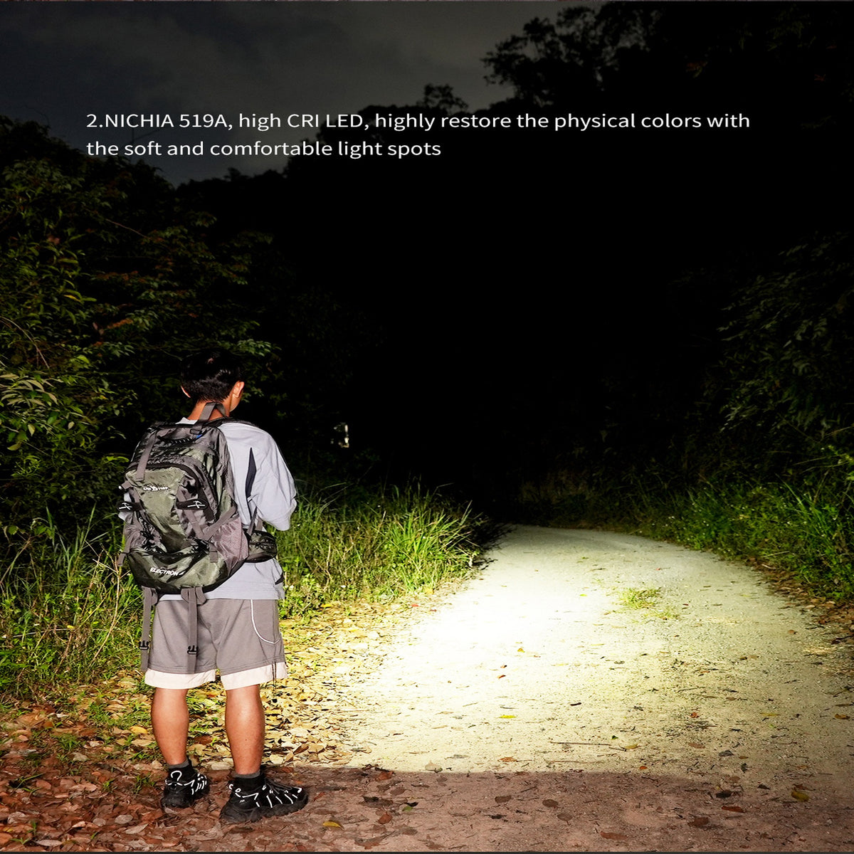 WUBEN L1 black rechargeable flashlight image